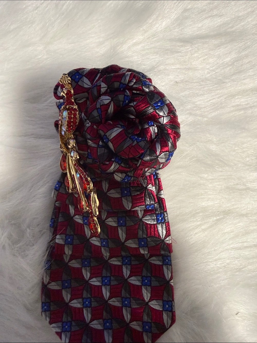 Women’s Red Patterned Fabric Hair Junk Tie with Gold Accent